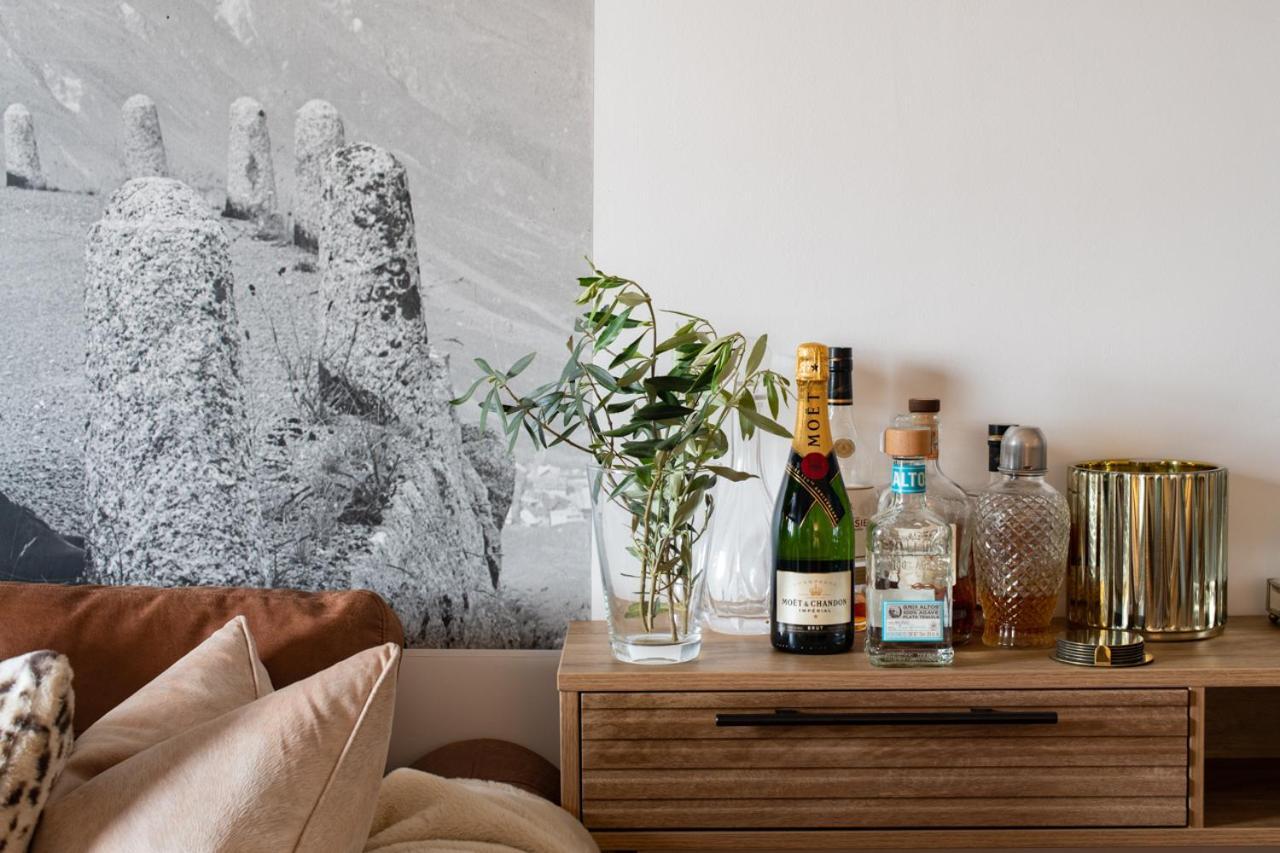 Rwy Suite007 Luxury Signature With Sea View Apartment